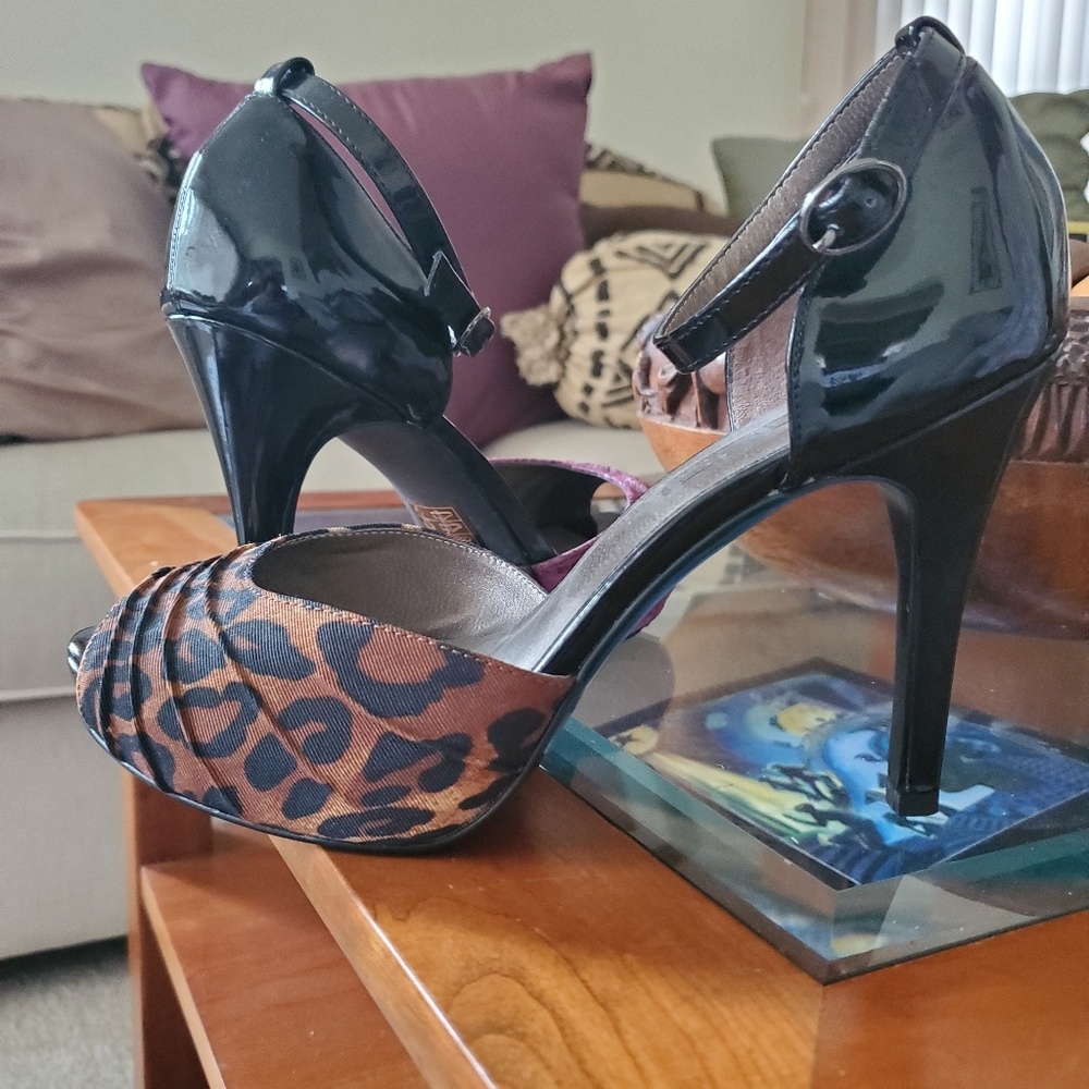 Moda Open Toe Pump - image 7